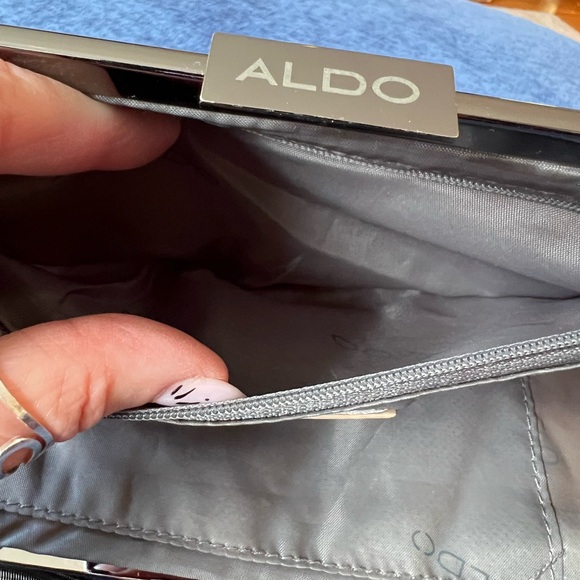 Aldo Metallic Silver-Gold Folded Clutch Gunmetal Herringbone Chain - Picture 7 of 9